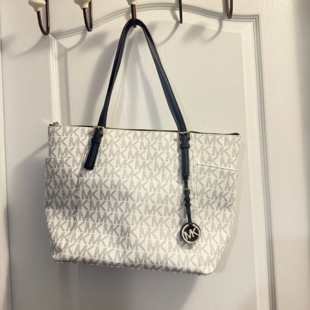 Michael Kors White and Blue  Tote Bag - Picture 2 of 6
